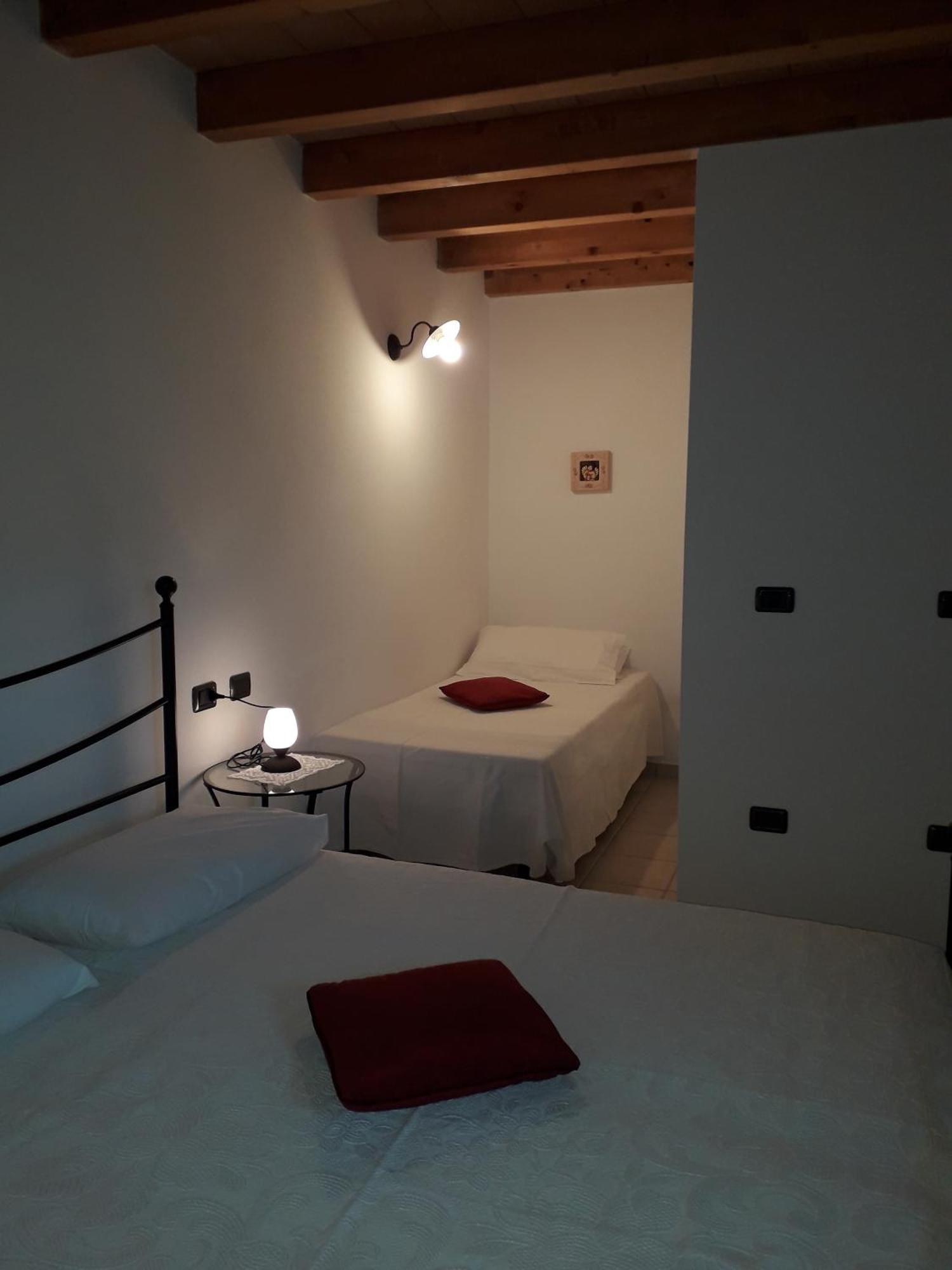 La Tana Del Picchio Villa Neviano degli Arduini Exterior foto