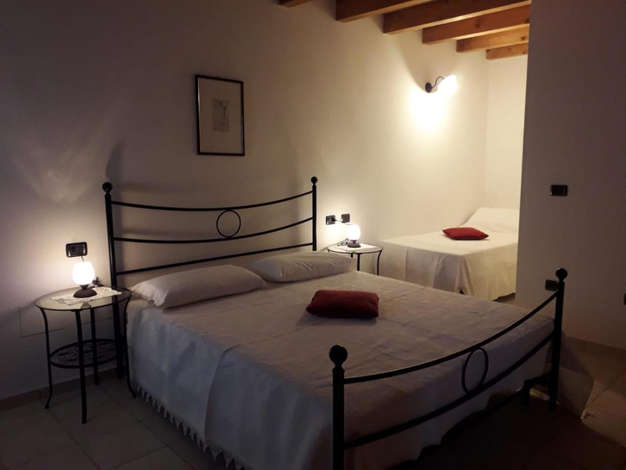 La Tana Del Picchio Villa Neviano degli Arduini Exterior foto